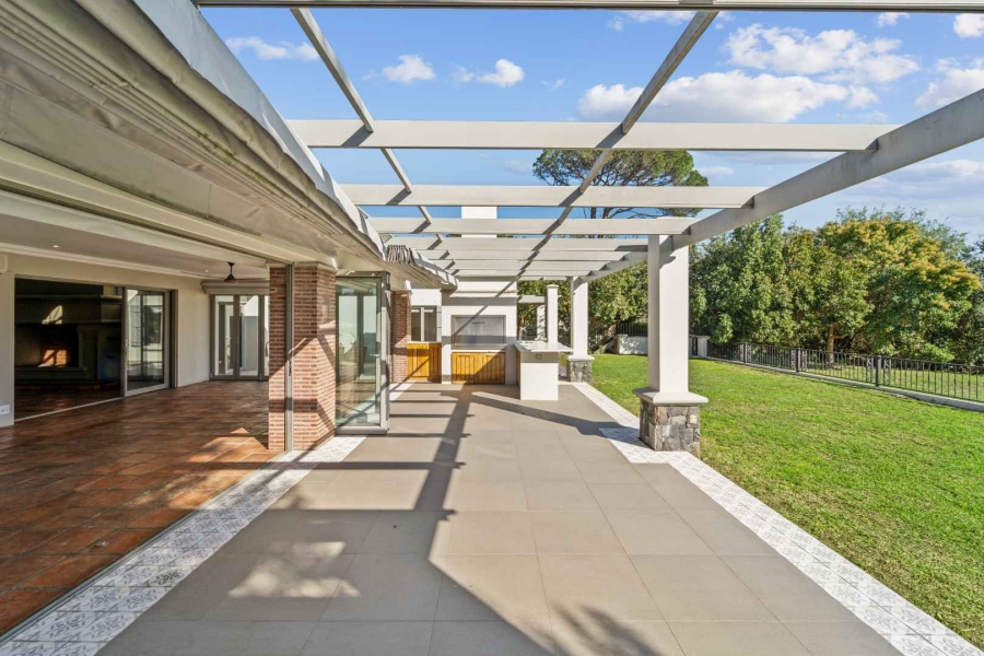 4 Bedroom Property for Sale in Val De Vie Estate Western Cape